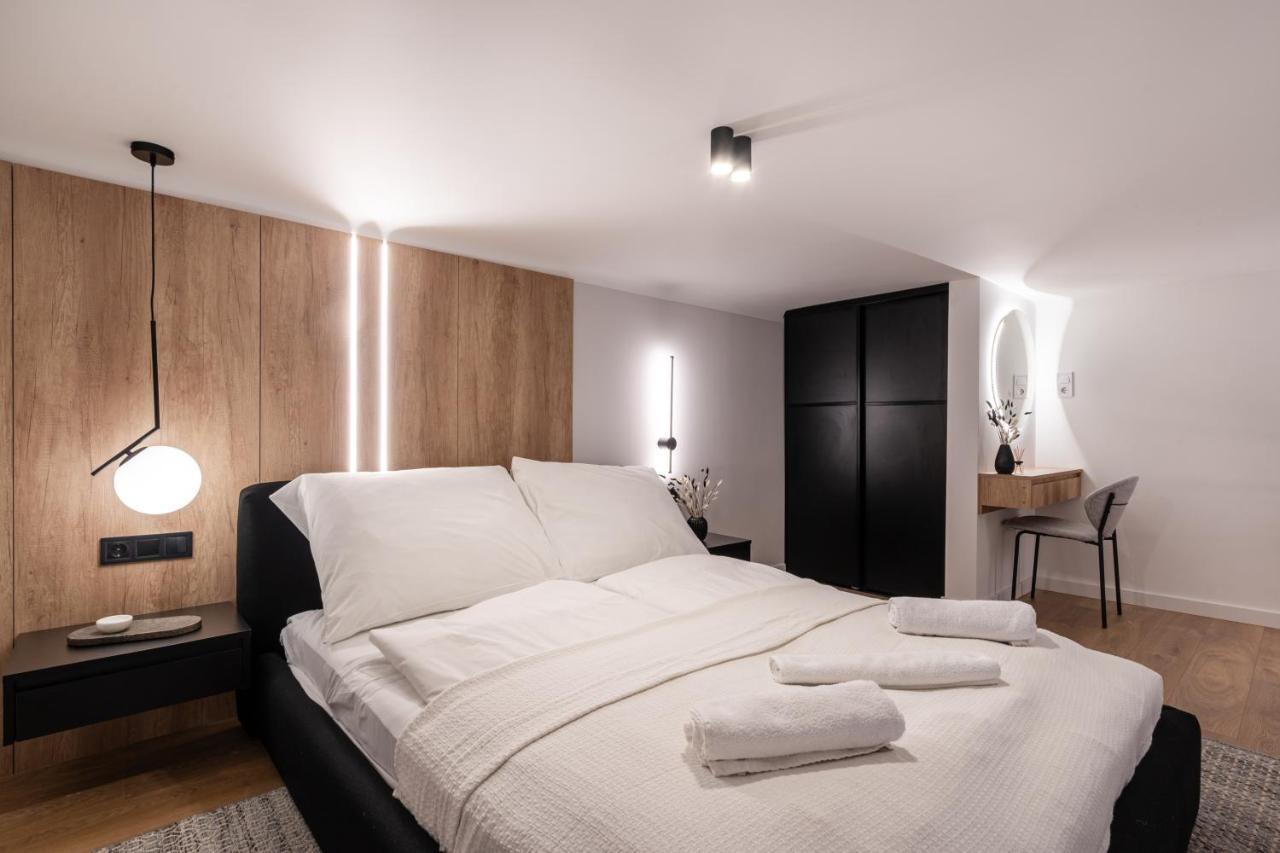 E56 - Grand Boulevard Heritage Residence - Best Location By Bqa Budapeste Exterior foto