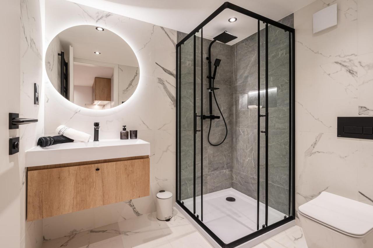 E56 - Grand Boulevard Heritage Residence - Best Location By Bqa Budapeste Exterior foto