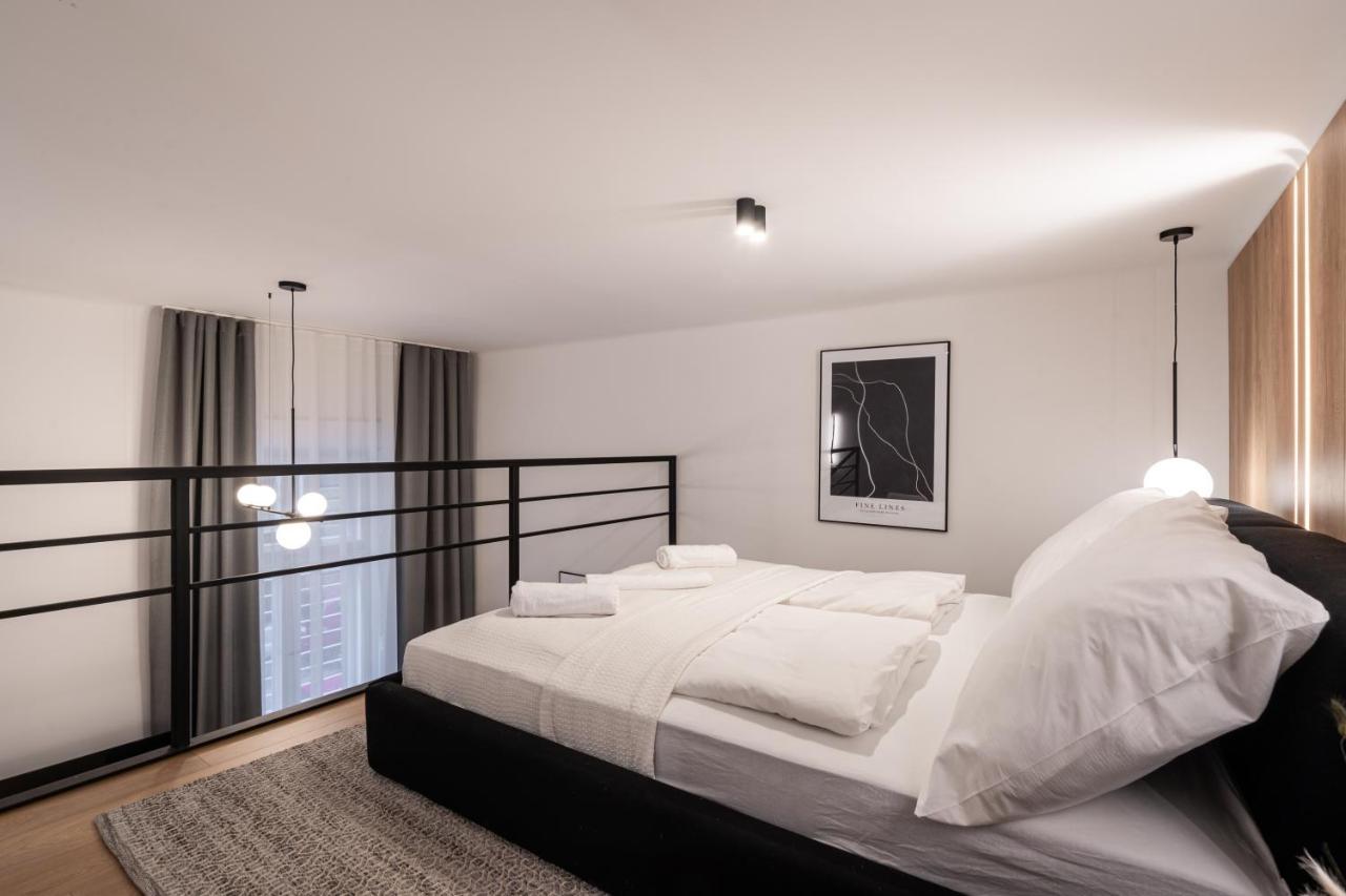 E56 - Grand Boulevard Heritage Residence - Best Location By Bqa Budapeste Exterior foto